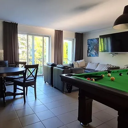 Dom Na Bukowym Wzgorzu Couette-café