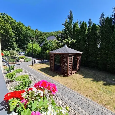 Dom Na Bukowym Wzgorzu 住宿加早餐酒店