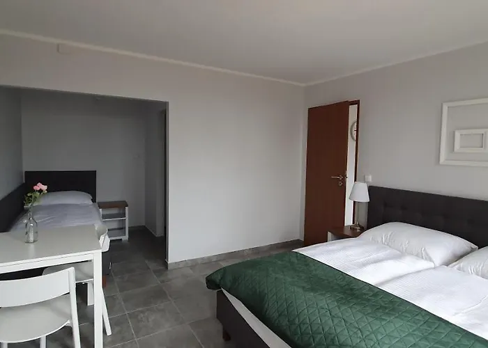 Dom Na Bukowym Wzgorzu Bed & Breakfast 3*